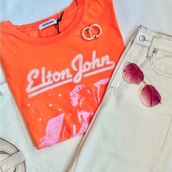 Daydreamer Elton John Graphic Tee NWT medium - Picture 2 of 4